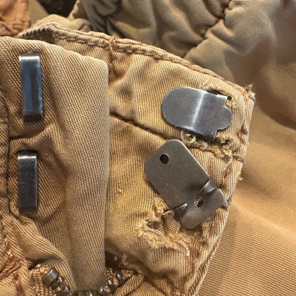 Sanctuary Women's Tan Cargo Pants - Picture 5 of 5
